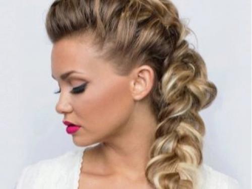 Как сделать прическу себе самой в домашних условиях. Прически самой себе —, как сделать самые модные и красивые прически своими руками (100 фото) 25