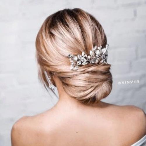 Как сделать прическу себе самой в домашних условиях. Прически самой себе —, как сделать самые модные и красивые прически своими руками (100 фото) 22