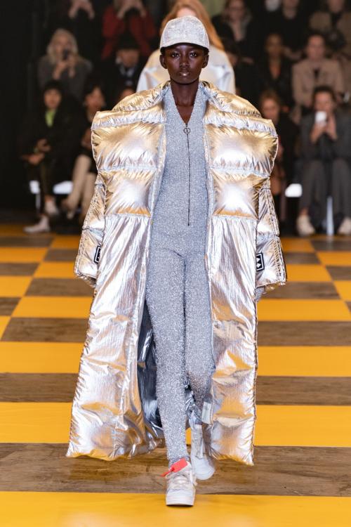 Какие куртки модные этой зимой. Куртки зима 2020 – модные тенденции 11 Какие куртки модные этой зимой. Куртки зима 2020 – модные тенденции 11