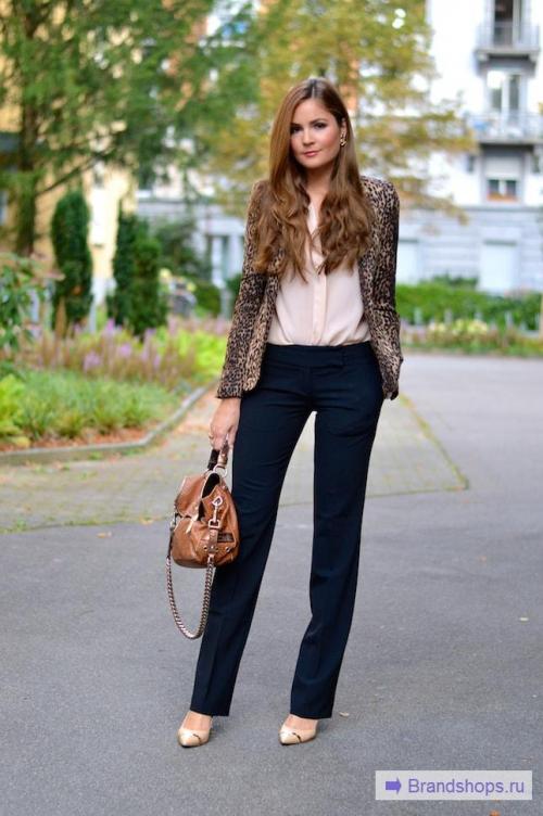 Брюки со стрелками женские с чем носить. Куда  и когда можно надеть прямые брюки