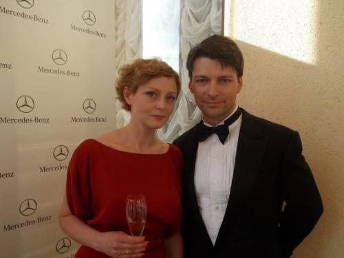 Даниил Страхов жена. Актер Даниил Страхов впервые вывел в свет свою жену и ее внешность тут же осудили критики