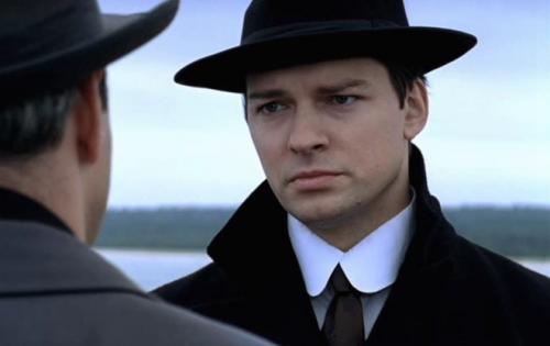 Даниил Страхов жена. Актер Даниил Страхов впервые вывел в свет свою жену и ее внешность тут же осудили критики