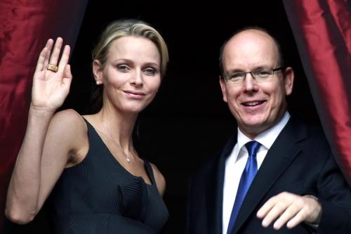 Некрасивые жены красивых актеров. Звезды, выбравшие некрасивых жен и мужей