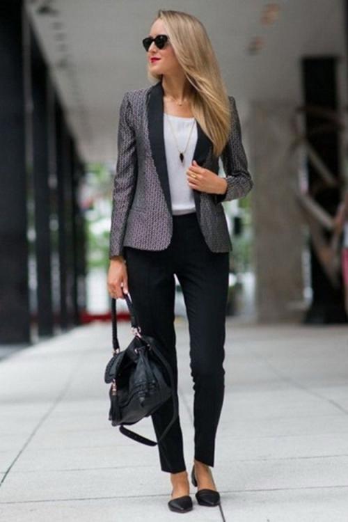 Правила стиля в одежде. Правила делового стиля одежды для женщин - тенденции 2020 года