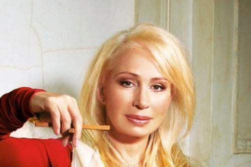 Некрасивые жены красивых актеров. Звезды, выбравшие некрасивых жен и мужей 34