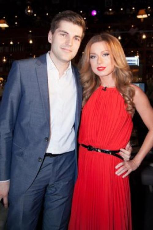 Вася Ракша и Дмитрий Борисов. Актер Василий Ракша и ведущий Дмитрий Борисов оказались в центре гей-скандала