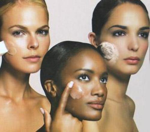 Как правильно наносить тональный крем и пудру. Несколько рекомендаций, как правильно наносить пудру и тональный крем