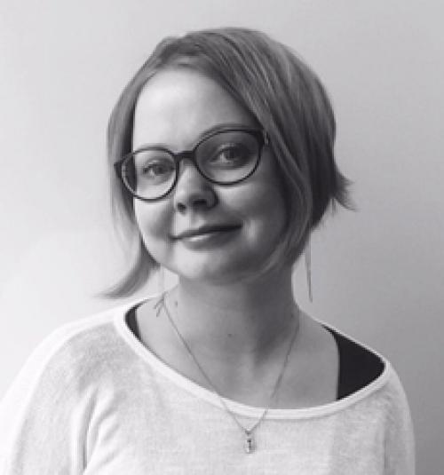 Оттенки помады для брюнеток с карими глазами. Выбор помады для брюнеток по цвету глаз 23