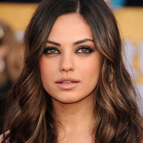 Какой цвет помады подходит смуглым брюнеткам с карими глазами. Помада относительно цвета кожи