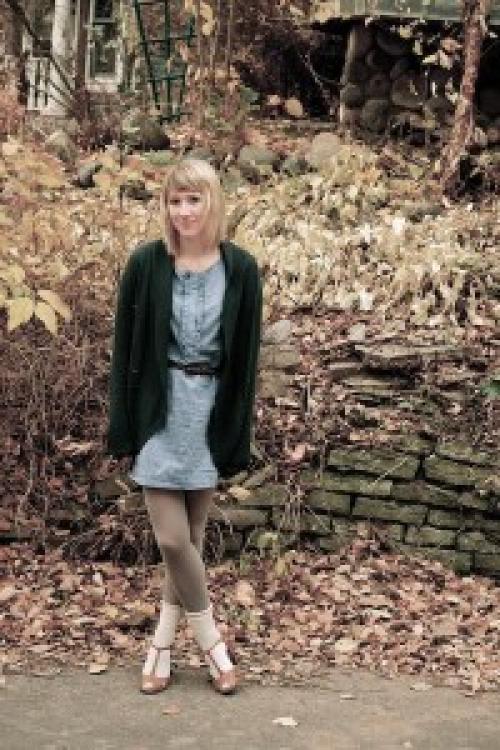 Какие колготки надеть под серое трикотажное платье. Какие колготки надеть под серое платье