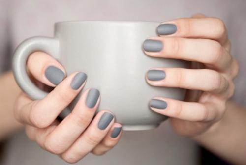 Украшения к серому трикотажному платью. Серое платье и деловой стиль одежды 15 Украшения к серому трикотажному платью. Серое платье и деловой стиль одежды 15