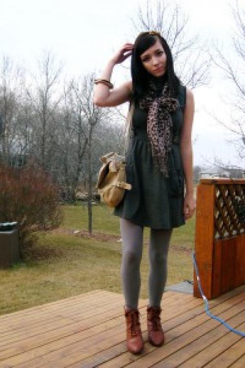 Какие колготки надеть под серое трикотажное платье. Какие колготки надеть под серое платье