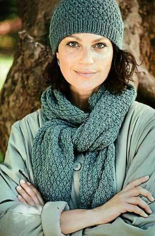 Шапки для женщин после 40 лет. Фасоны и модели для женщин после 40 лет 08