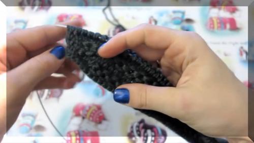 Спортивная шапка бини спицами. Шапка бини укороченными рядами — мастер-класс и схемы