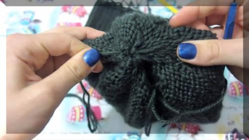 Спортивная шапка бини спицами. Шапка бини укороченными рядами — мастер-класс и схемы