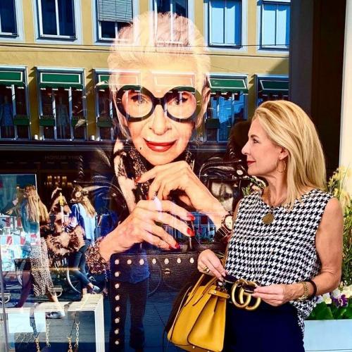 Мода для 50 летних женщин 2019. Шикарный возраст: модные осенние образы 2019 от женщин-блогеров после 50