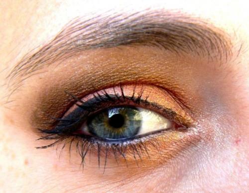 Макияж для голубых глаз самостоятельно. Макияж для голубых глаз — придаем огранку живому бриллианту + фото