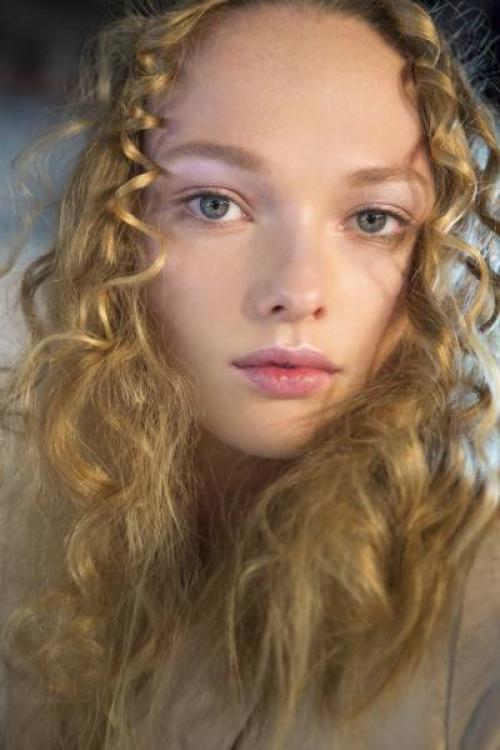 Макияж для блондинок с голубыми глазами