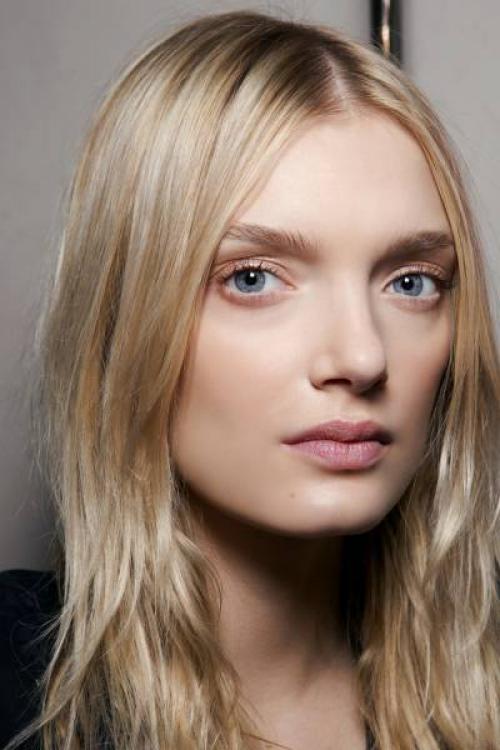 Макияж для блондинок с голубыми глазами