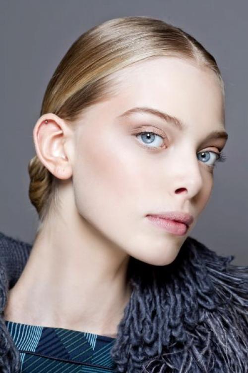 Макияж для блондинок с голубыми глазами