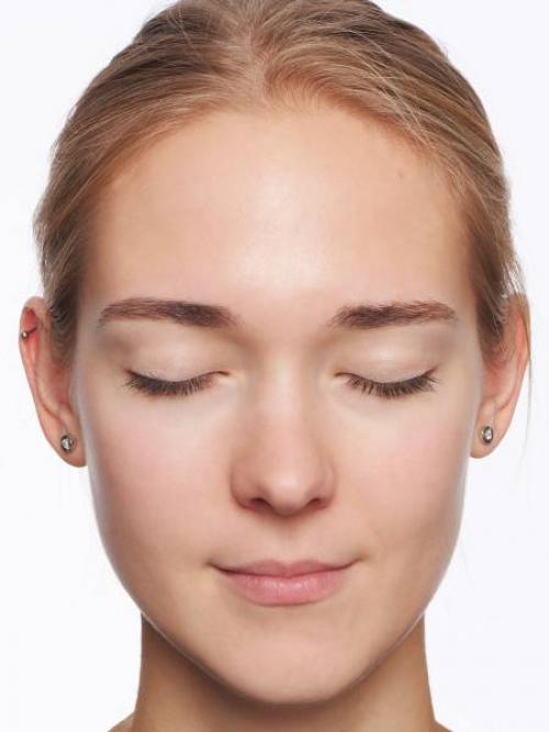 Макияж для блондинок с голубыми глазами