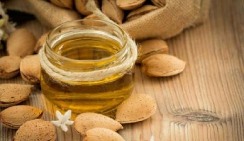 Миндальное масло. Увлажняющее и омолаживающее средство – миндальное масло. Как выбрать и использовать в косметических целях?