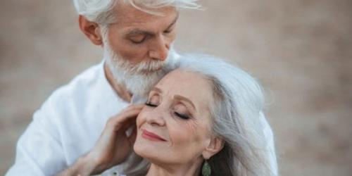 После 50 жизнь только начинается подумала я и плеснула. Жизнь после 50 только начинается!