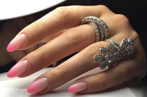 Ухоженные руки маникюр. Ошибки в уходе за руками, из-за которых маникюр не выглядит ухоженно