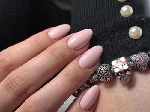 Ухоженные руки маникюр. Ошибки в уходе за руками, из-за которых маникюр не выглядит ухоженно