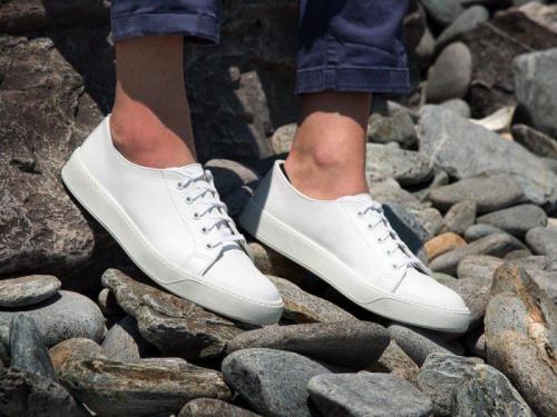 Как одеваться стильно в 30 лет мужчине. 22 предмета одежды, которыми должен обладать мужчина до 30 лет