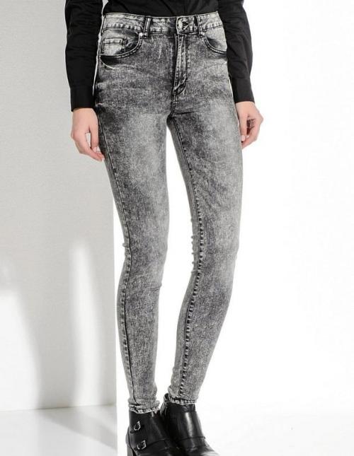 Джинсы варенки с чем носить. С чем стоит и с чем не стоит носить джинсы-варенки? 04