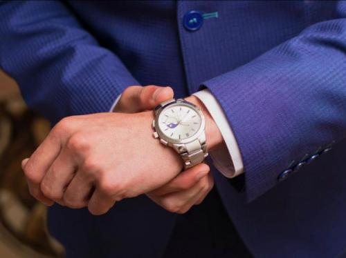 Как одеваться стильно в 30 лет мужчине. 22 предмета одежды, которыми должен обладать мужчина до 30 лет