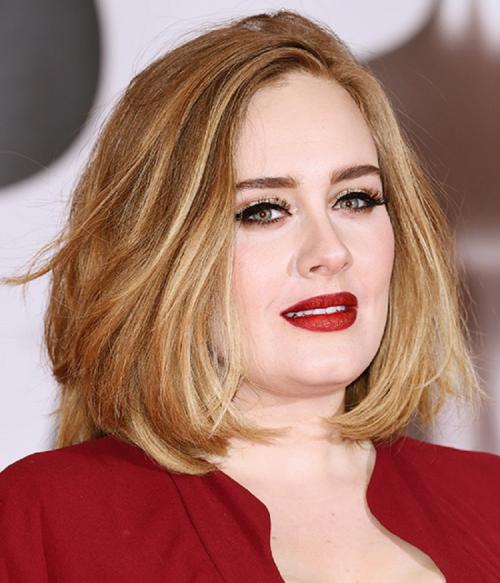 Модные стрижки 2019 для полного лица. Самые удачные стрижки для полных дам, которые будут модными в 2019 году — 25 фото 39