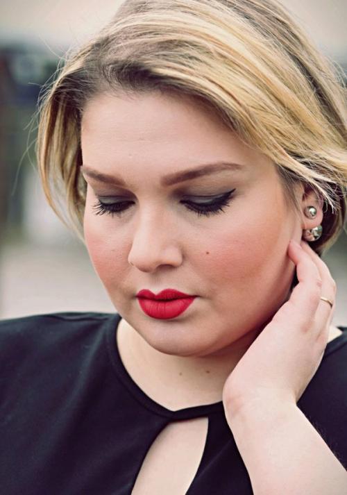 Каскад для полного лица. Особенности стрижек для полных