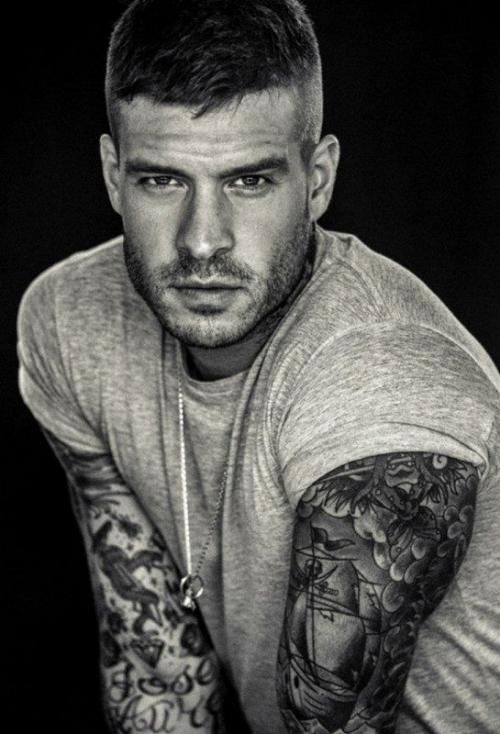 На что женщины обращают внимание при знакомстве с мужчиной. На что женщина обращает внимание при знакомстве с мужчиной 07