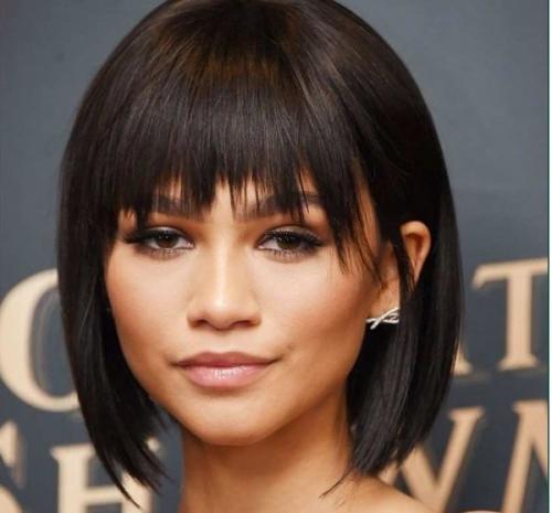 Прически вечерние для полного лица. Стрижки для полного лица 15 Прически вечерние для полного лица. Стрижки для полного лица 15