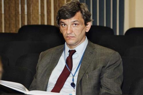 Богатые мужчины покупали себе жертву и приводили к специальному пруду. Похищение двух девушек 03 Богатые мужчины покупали себе жертву и приводили к специальному пруду. Похищение двух девушек 03