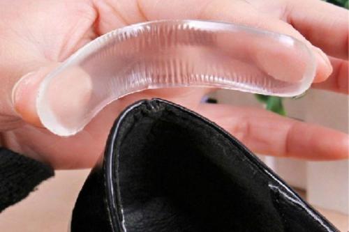 Как защитить ноги от натирания. Что делать когда обувь натирает пятки