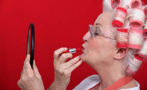 Цвет помады для женщин после 50 лет