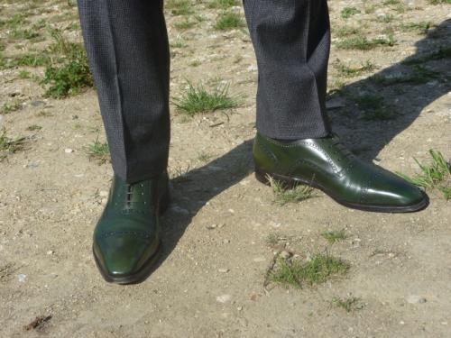 С чем носить ботинки мужские. Когда лучше надеть обувь другого цвета?