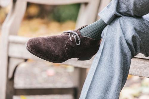 С чем носить ботинки мужские. Когда лучше надеть обувь другого цвета?