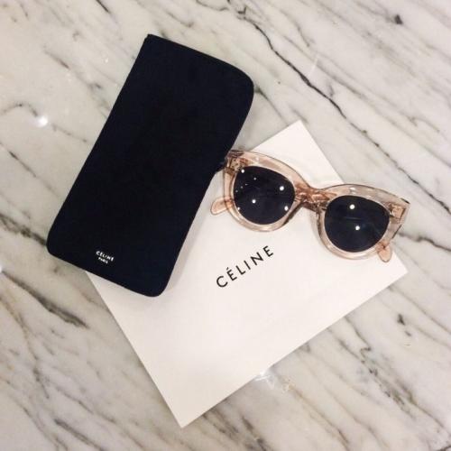 Как подобрать солнечные очки по форме лица для женщин. Как правильно подобрать солнцезащитные очки по форме лица?