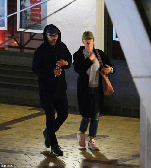 Джесси уильямс и минка келли. PICTURED: Jesse Williams takes Minka Kelly on date night as he moves on from wife after 13 years together