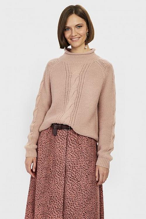 Мода для женщин за 50 в 2021 году осень-зима. Шикарный возраст: модные осенние образы 2021 от женщин-блогеров после 50 03