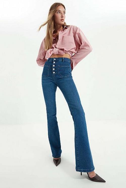 Мода на осень-зиму 2021 для полных женщин з.  Как правильно одеваться женщине за 50 и выглядеть модно полным в 2021-2022: фото стильных образов 20 Мода на осень-зиму 2021 для полных женщин з.  Как правильно одеваться женщине за 50 и выглядеть модно полным в 2021-2022: фото стильных образов 20