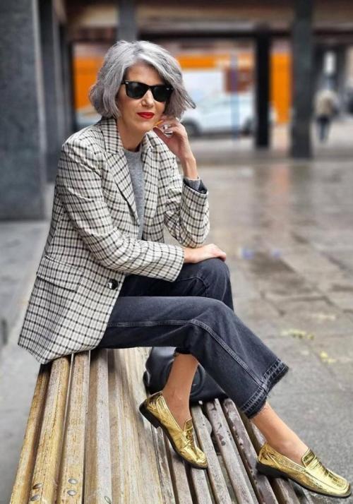 Мода для женщин за 50 в 2021 году осень-зима. Шикарный возраст: модные осенние образы 2021 от женщин-блогеров после 50 17