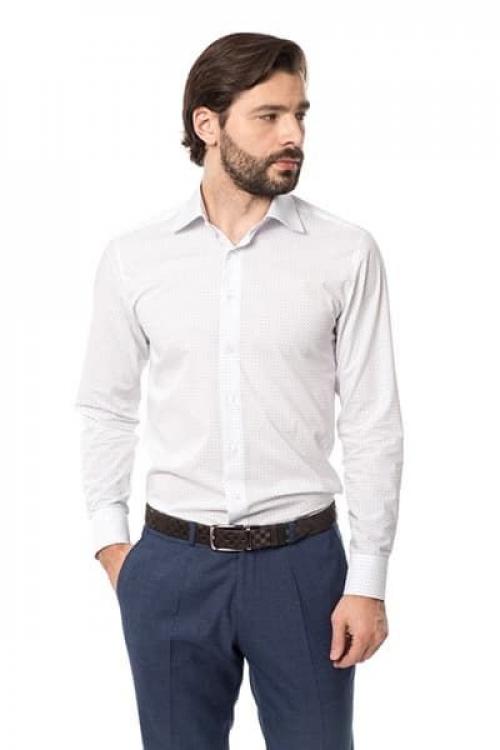 Мужская рубашка на девушке: как носить её модно и стильно 01 Мужская рубашка на девушке: как носить её модно и стильно 01