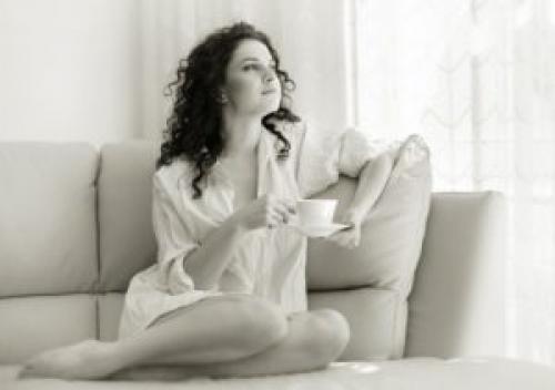 Как общество относится к тому, что девушки носят мужскую одежду дома. Можно ли дома ходить в одежде мужа? Приметы и психология