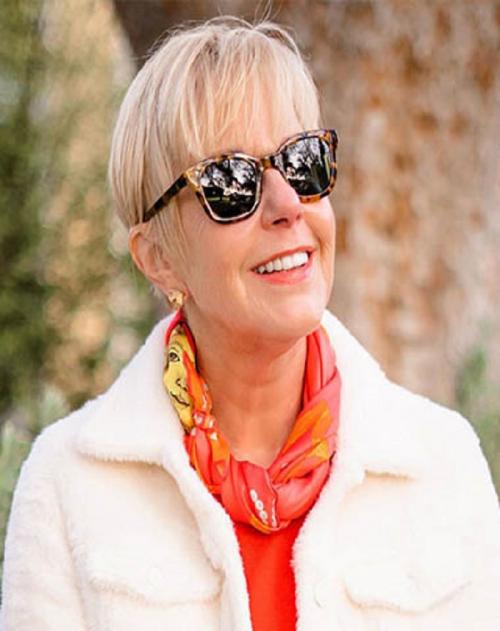 Зимняя мода: как правильно сочетать трикотажные платья с другими предметами гардероба 06