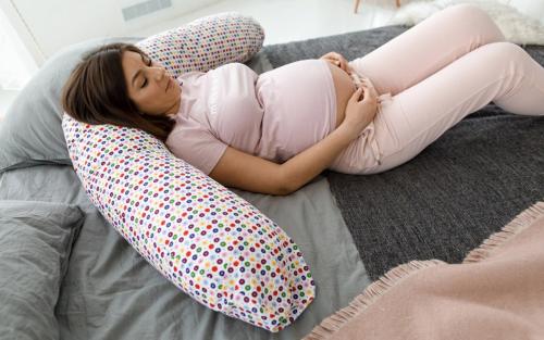 Читайте информацию о чем полезно спать с подушкой между ног. Польза подушки между ног: 10 пунктов 02 Читайте информацию о чем полезно спать с подушкой между ног. Польза подушки между ног: 10 пунктов 02